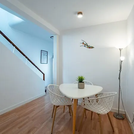 Maria Pia Whith Terrace 2 Oporto